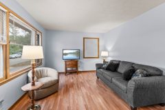 14-web-or-mls-821_Stoughton_Ave-61